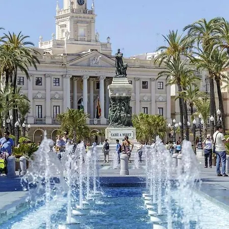 Comfortable In The Heart Of Cadiz, With Balcony * Cadiz
